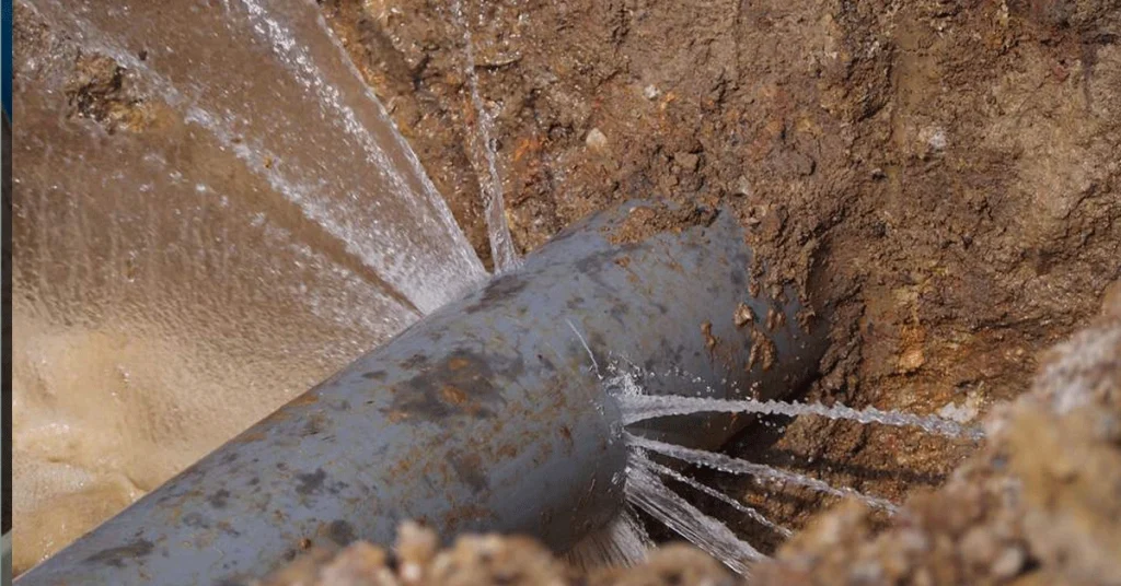 تشخیص ترکیدگی لوله آب با دستگاه